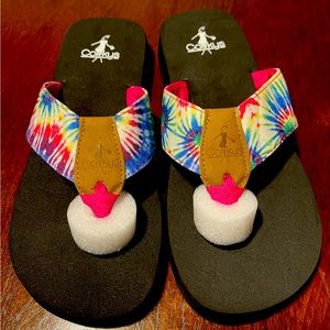 BRAND NEW SIZE 7 TIE DYE CORKYS FLIP FLOPS